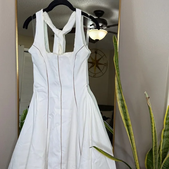 HOUSE OF CB 'Loulou' Ivory Halter Neck Midi Dress NWOT - Picture 7 of 9